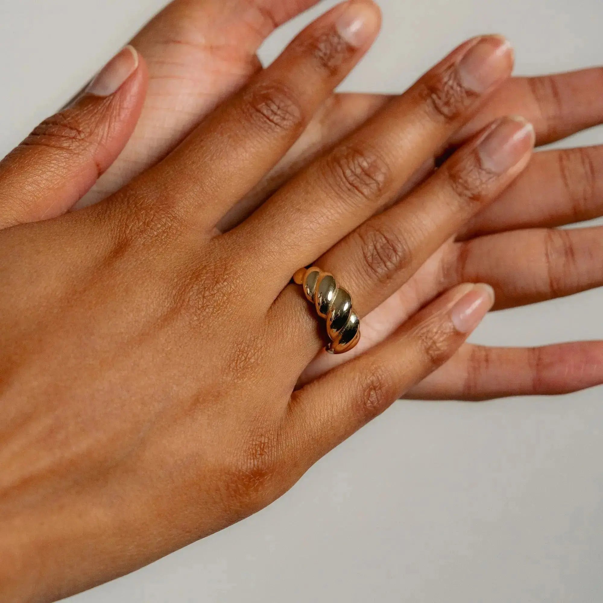 How to Clean Your Gold Jewellery at Home: Safe & Effective Tips for 2026