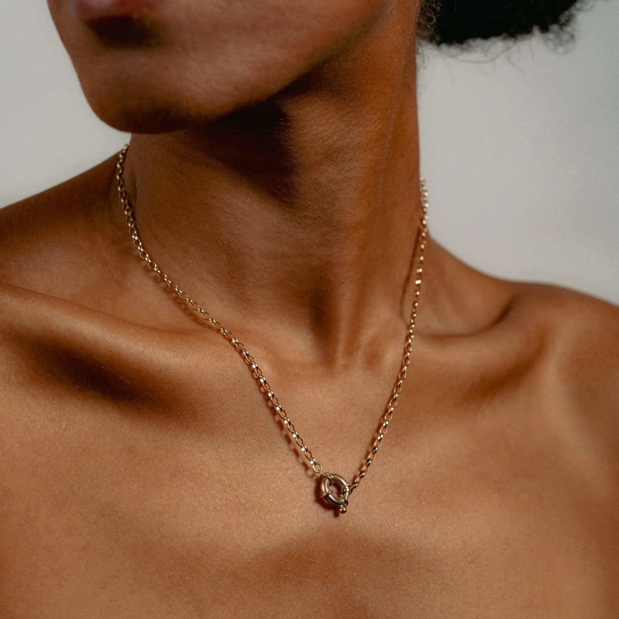 Hosier Necklace textured gold chain styled at collarbone length | Glasaje Melbourne
